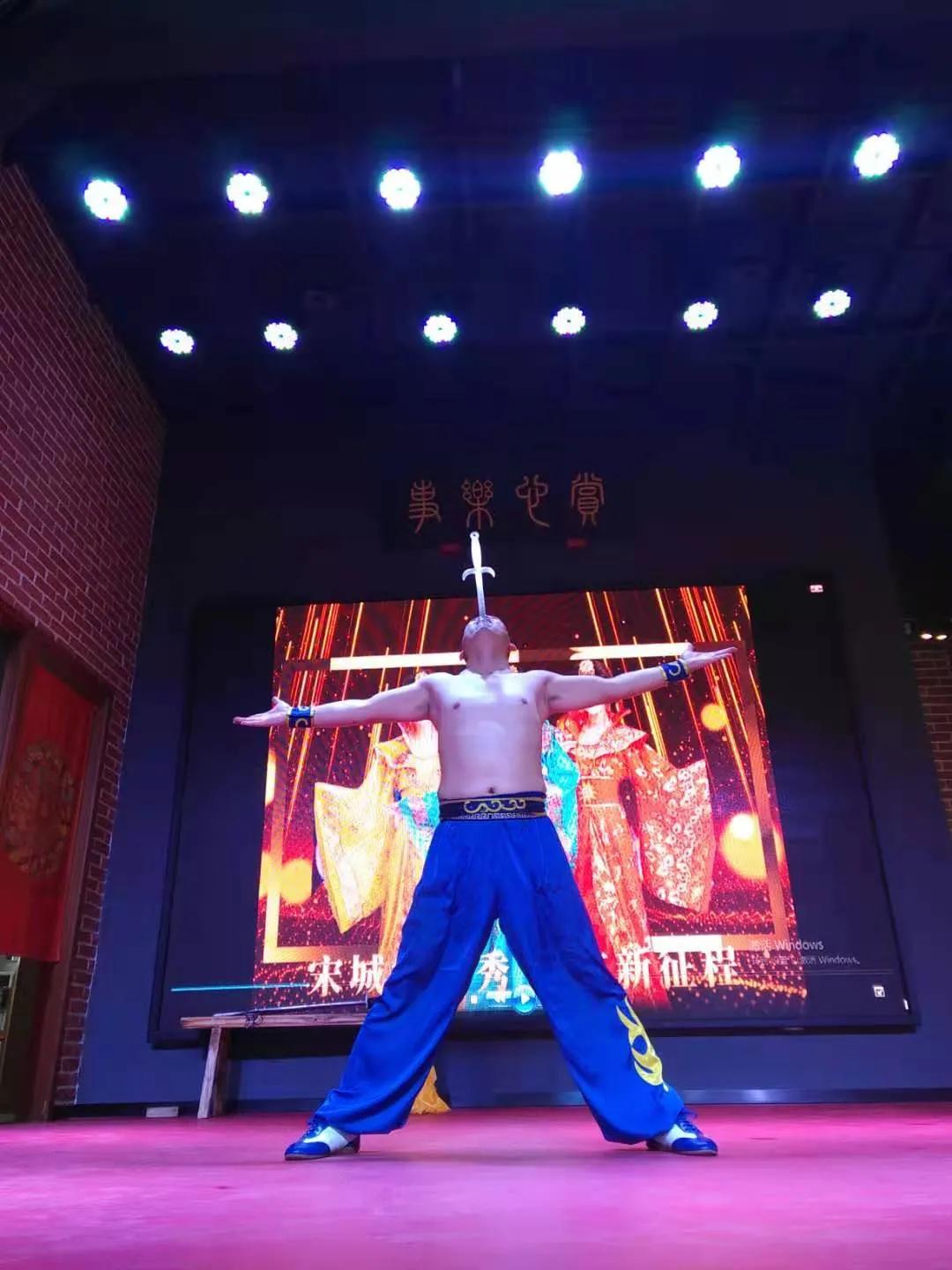 最美人间四月天拂堤杨柳醉,最美人间四月天春风又绿江南岸