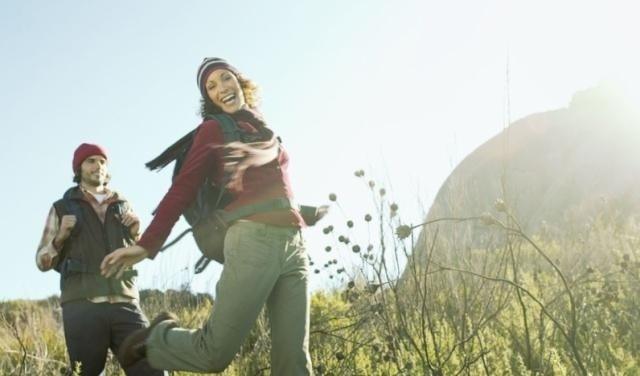 最好的爱情是不离不弃携手到老,最好的爱情就是相濡以沫白头到老