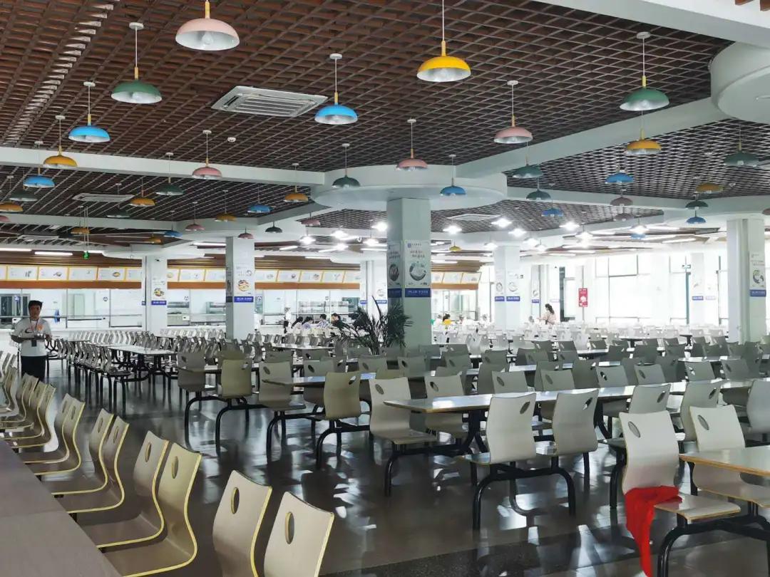 在名校读研的真实体验,在名校读书是什么体验