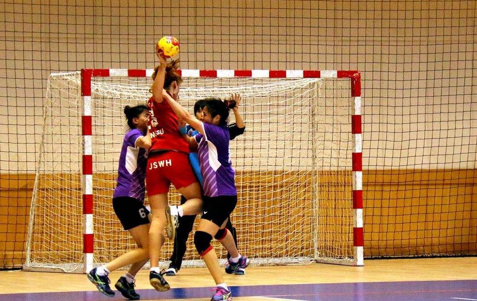 选手不穿比基尼就罚款！手联会主席出台奇葩规定，被斥责居心叵测