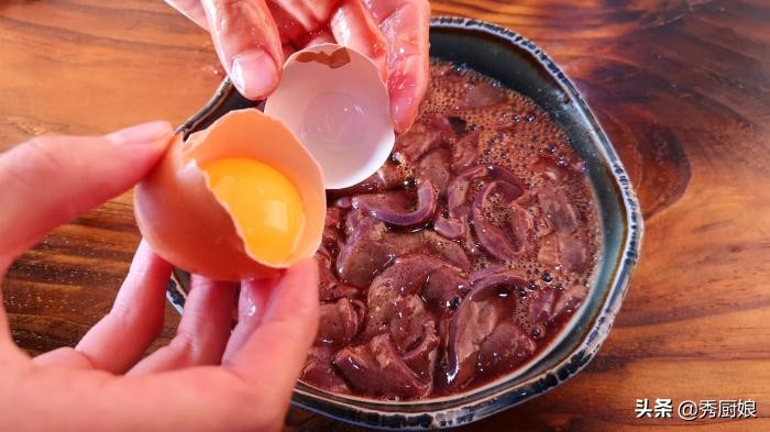 炒猪肝不要泡椒怎么炒,炒猪肝要不要放锅边醋