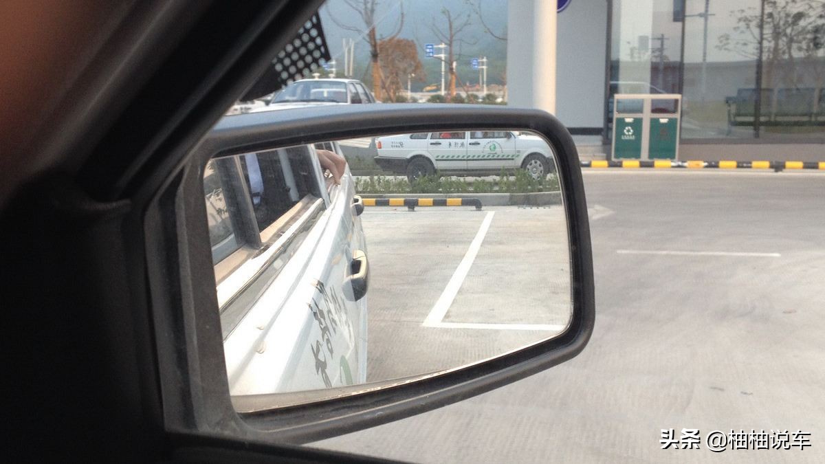 科目二倒库最简单又准的方法图解,科目二出库什么时候打方向盘最准
