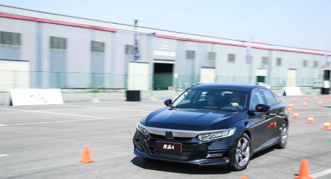 雅阁君威凯美瑞阿特兹怎么选,雅阁天籁凯美瑞迈腾君威对比