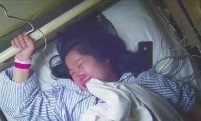 胎儿8斤医生让剖腹产,胎儿8斤半顺产有危险吗