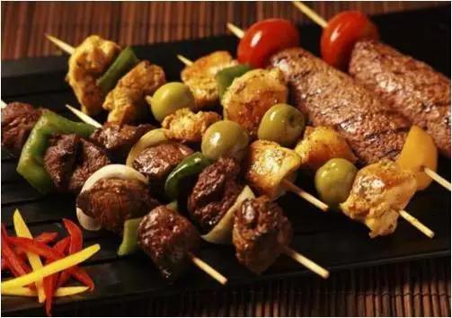 今夕有你丨99元双人票限时抢！免费写真、缘分墙、潮人趴…七夕来狂欢水世界占领你的主场