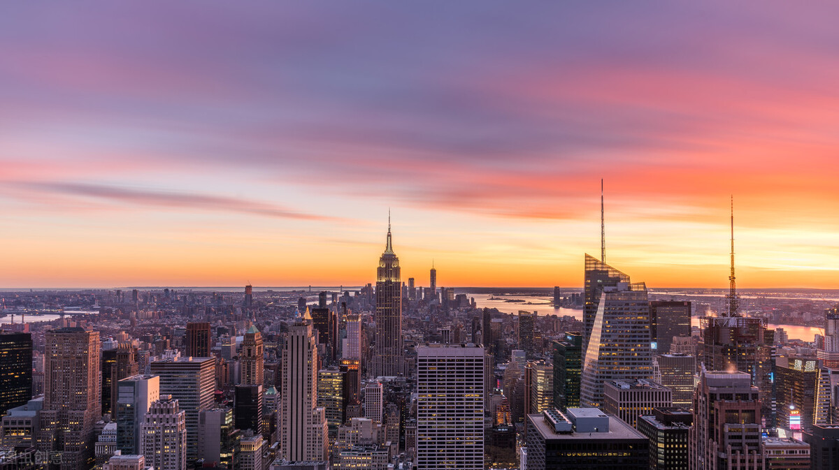 美国经济再出刺激计划,美国疯狂进口石油想要发动战争吗