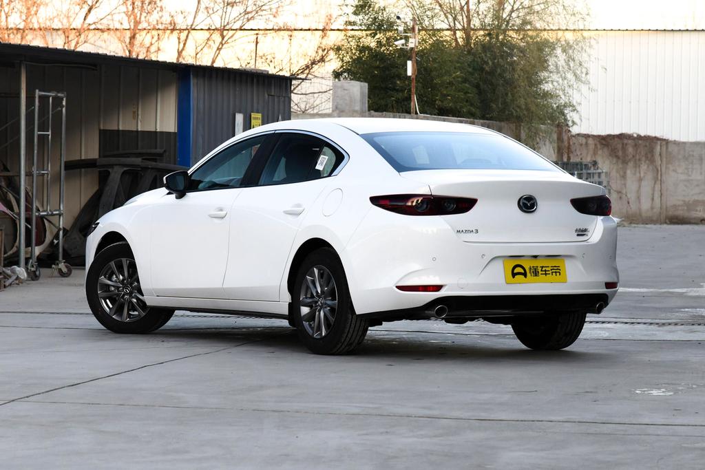 新一代马自达3落地价,马自达3多少钱