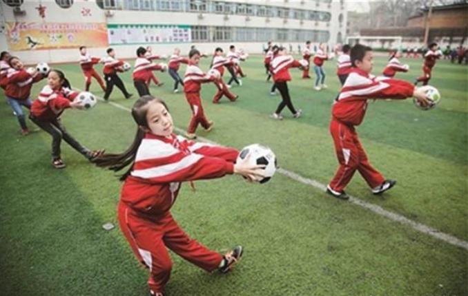 足球真是一项让人捉摸不透的运动,足球创新