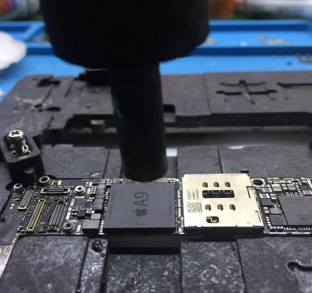 iphone6s进水换主板价格,iphone6s进水黑屏维修多少钱