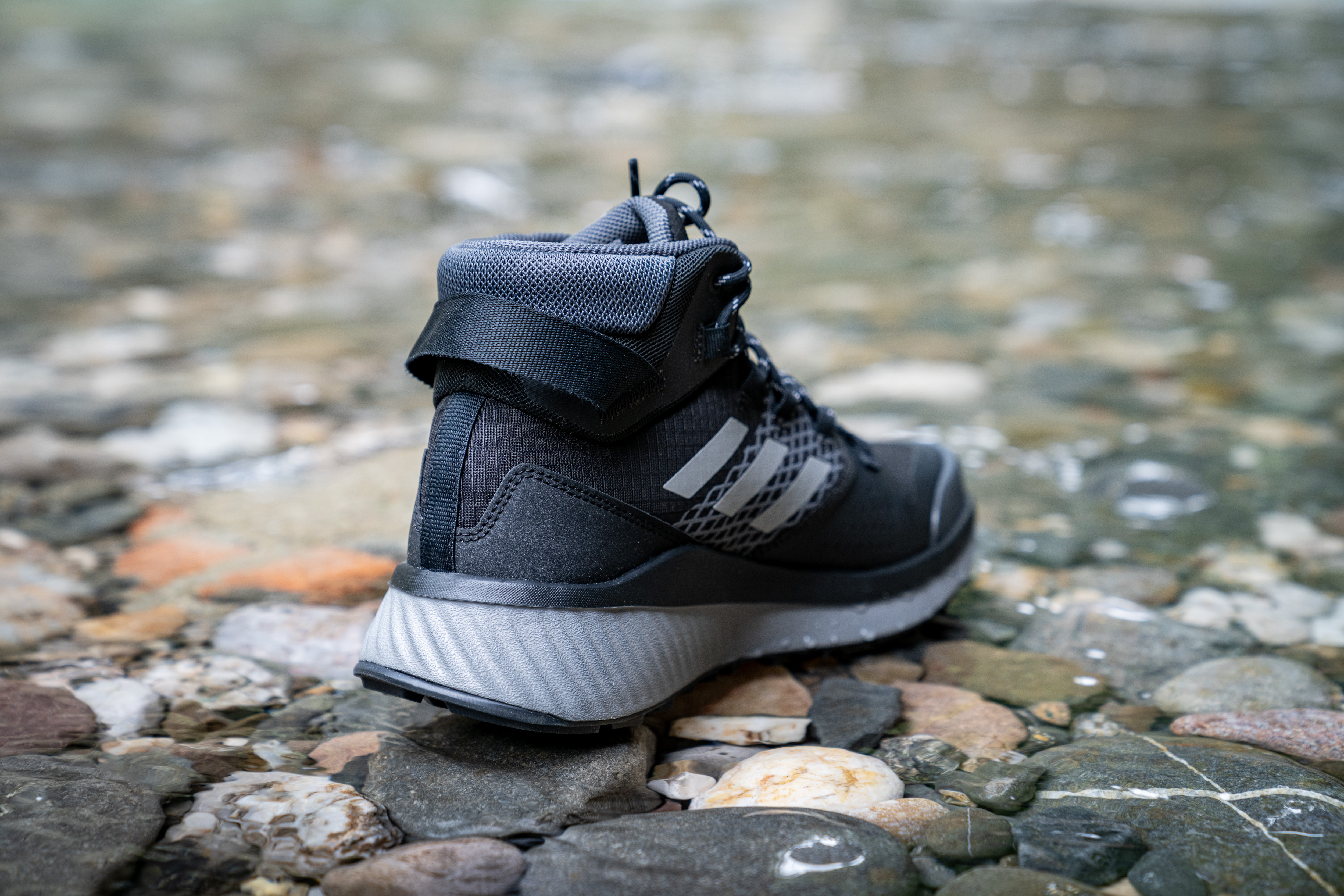 adidasterrex鞋子防水吗,adidasterrex徒步鞋测评