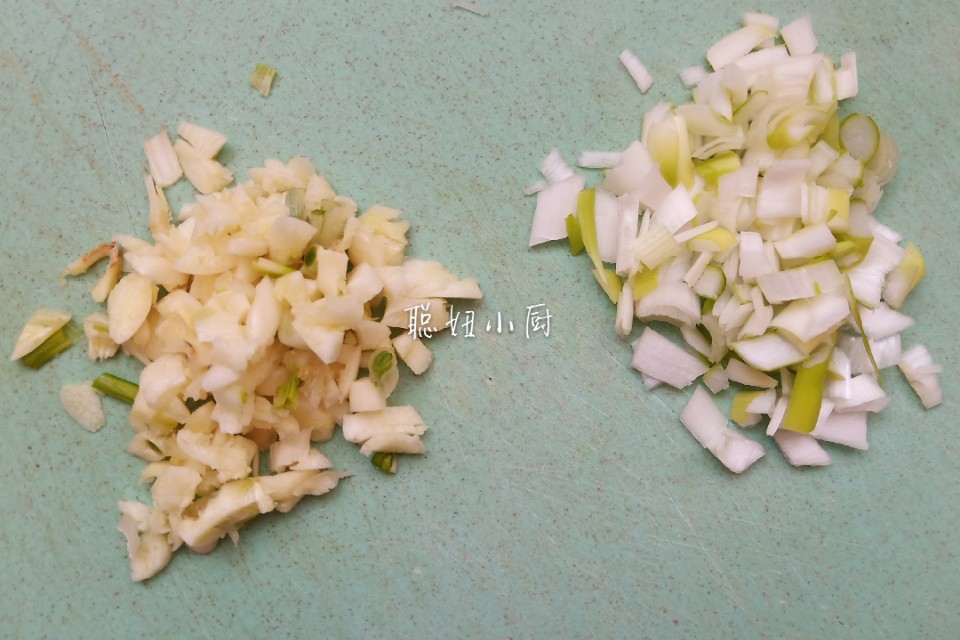 土豆不炒不蒸这样做酸甜微辣,土豆泥的做法大全土豆怎么蒸着吃