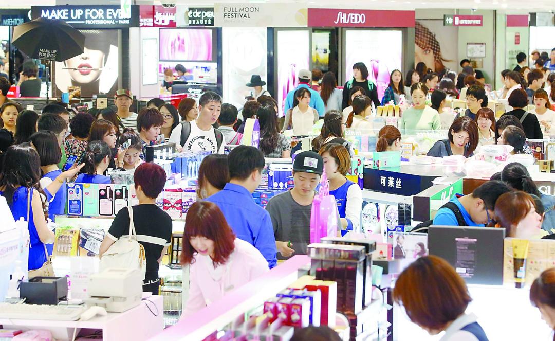 免税失速：兼职代购一天流水2万，一块牌照市值涨4.6倍