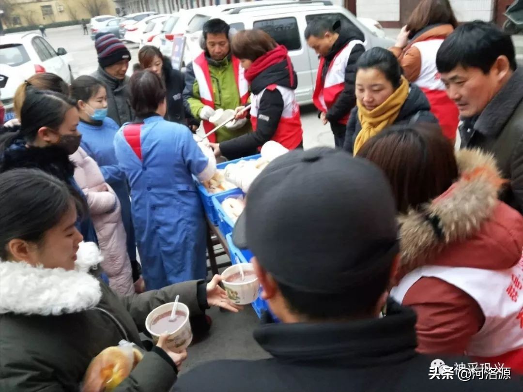 今天腊八节，快来巩义这些地方免费喝腊八粥啦！要赶早哦！