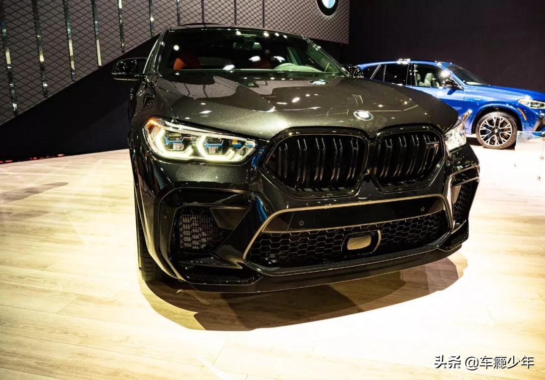 奥迪rsq8和宝马x6加速测试,奥迪rsq8和宝马x6m奔驰gleamg比赛