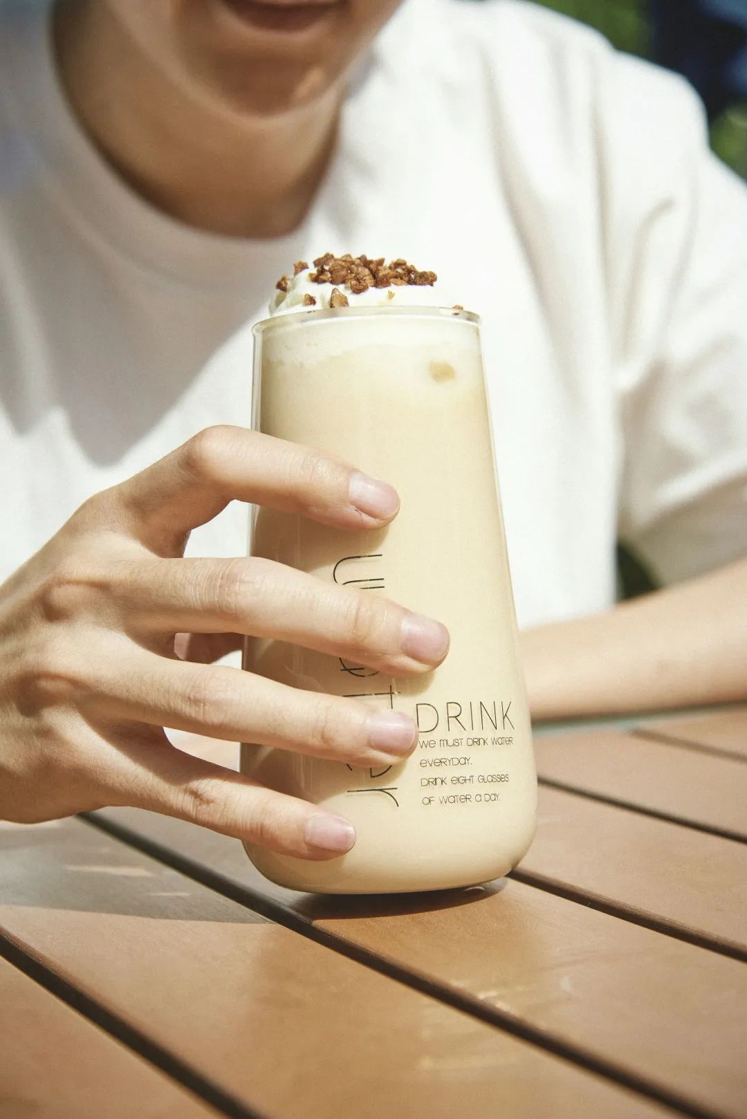 luckincoffee瑞幸咖啡生椰拿铁,复刻瑞幸生椰丝绒拿铁