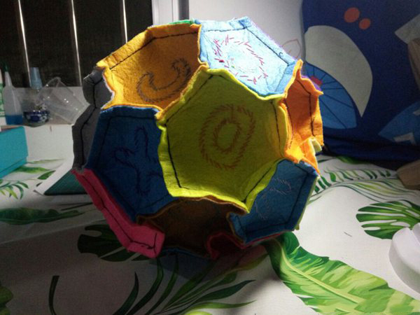 不织布足球平面图,布艺足球的做法图解