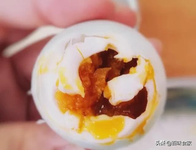 50年的咸鸭蛋老方子100%出油,40年的腌咸鸭蛋老方法7天就能吃