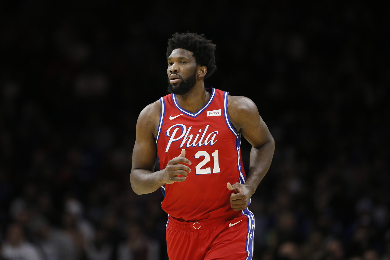 先锋罗德曼和巅峰邓肯哪个强,罗德曼现在有多少岁了