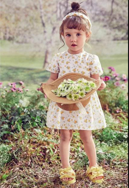 童装配色灰色,今年童装颜色流行