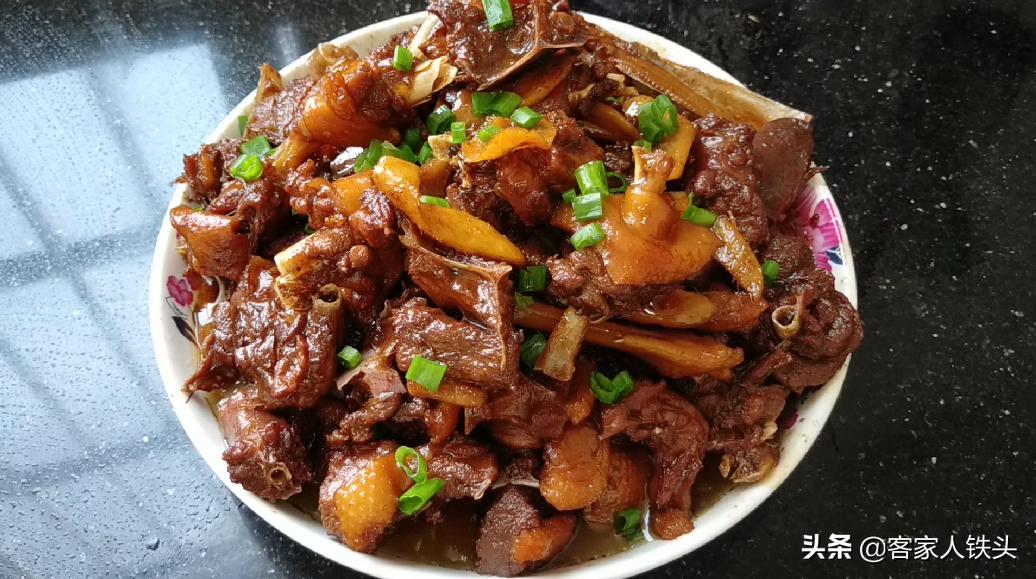 客家田螺香焖鸭,客家南乳焖鸭的食谱