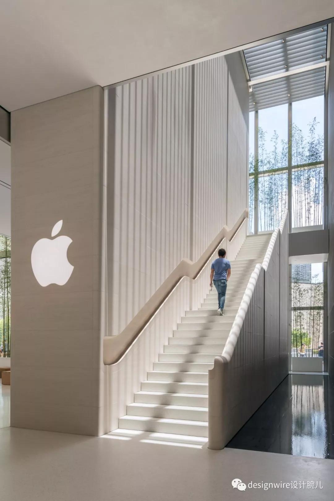 全球第一家苹果水上直营店在哪里,全球第一水上零售店