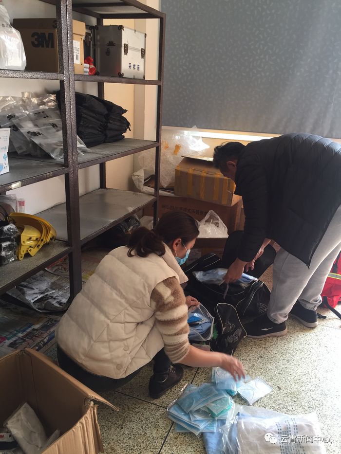 筑牢战疫堡垒防疫一线党旗别样红,奋战抗疫一线彰显硬核担当