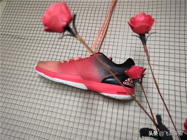 中羽飞云零狼手感,中羽在线飞云零狼球拍