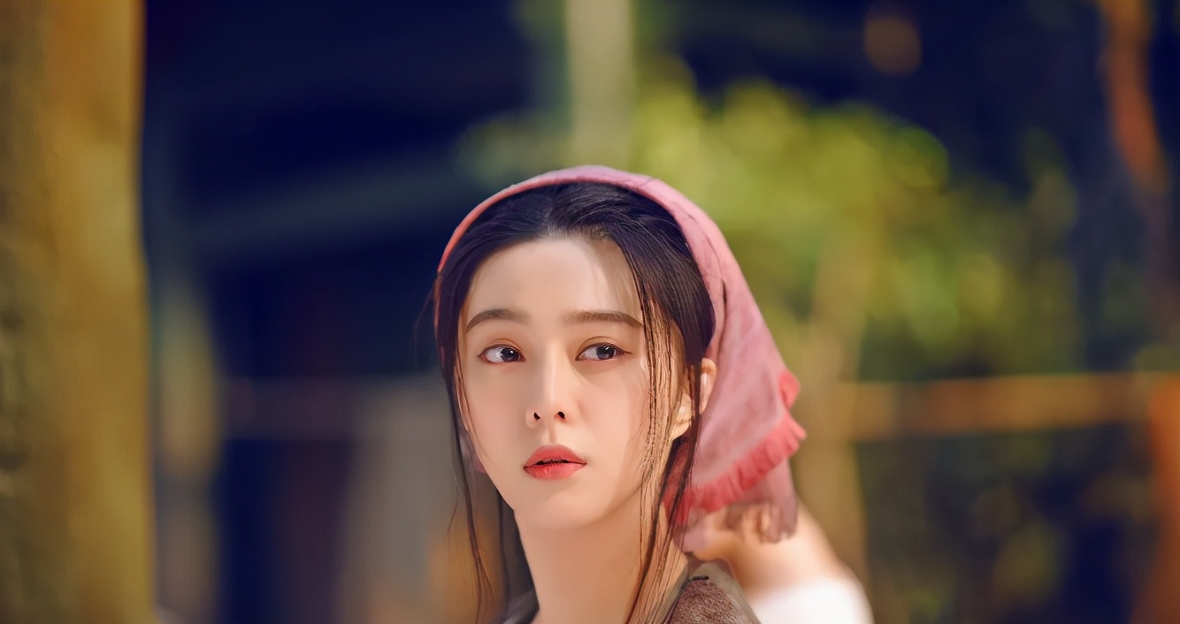 比较火的女明星发型搭配,女明星造型心机发型