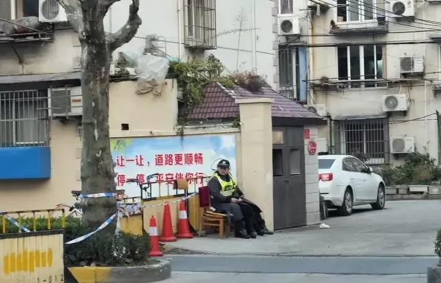 买房选一楼还是买顶楼好,买房一楼好还是二楼好