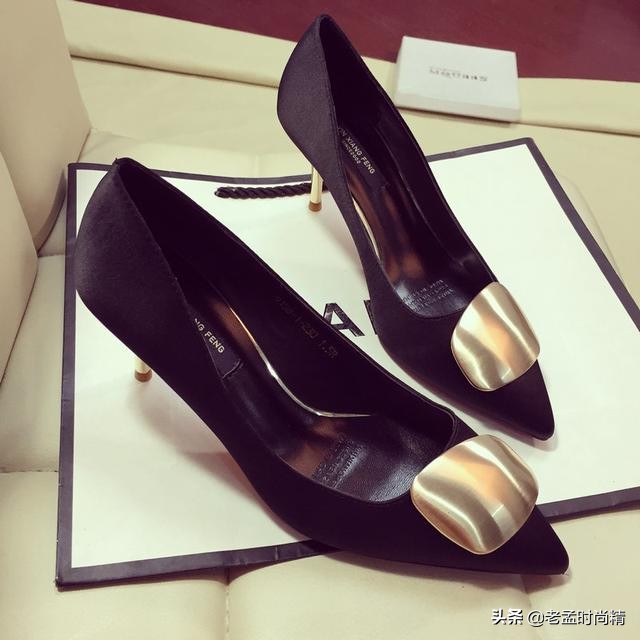 伴娘适合穿的高跟鞋,适合新娘穿的粗高跟鞋