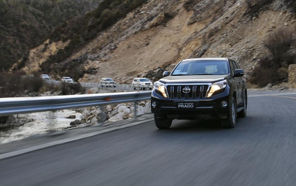 19款柴油版丰田霸道2800多少钱,丰田霸道3.0柴油版顶配