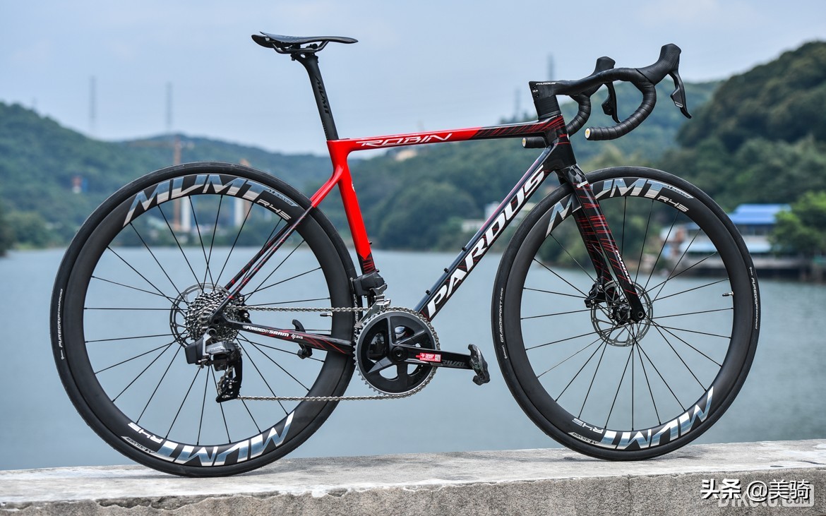 瑞豹robinevo和sparksramevo对比,瑞豹无线电变公路车