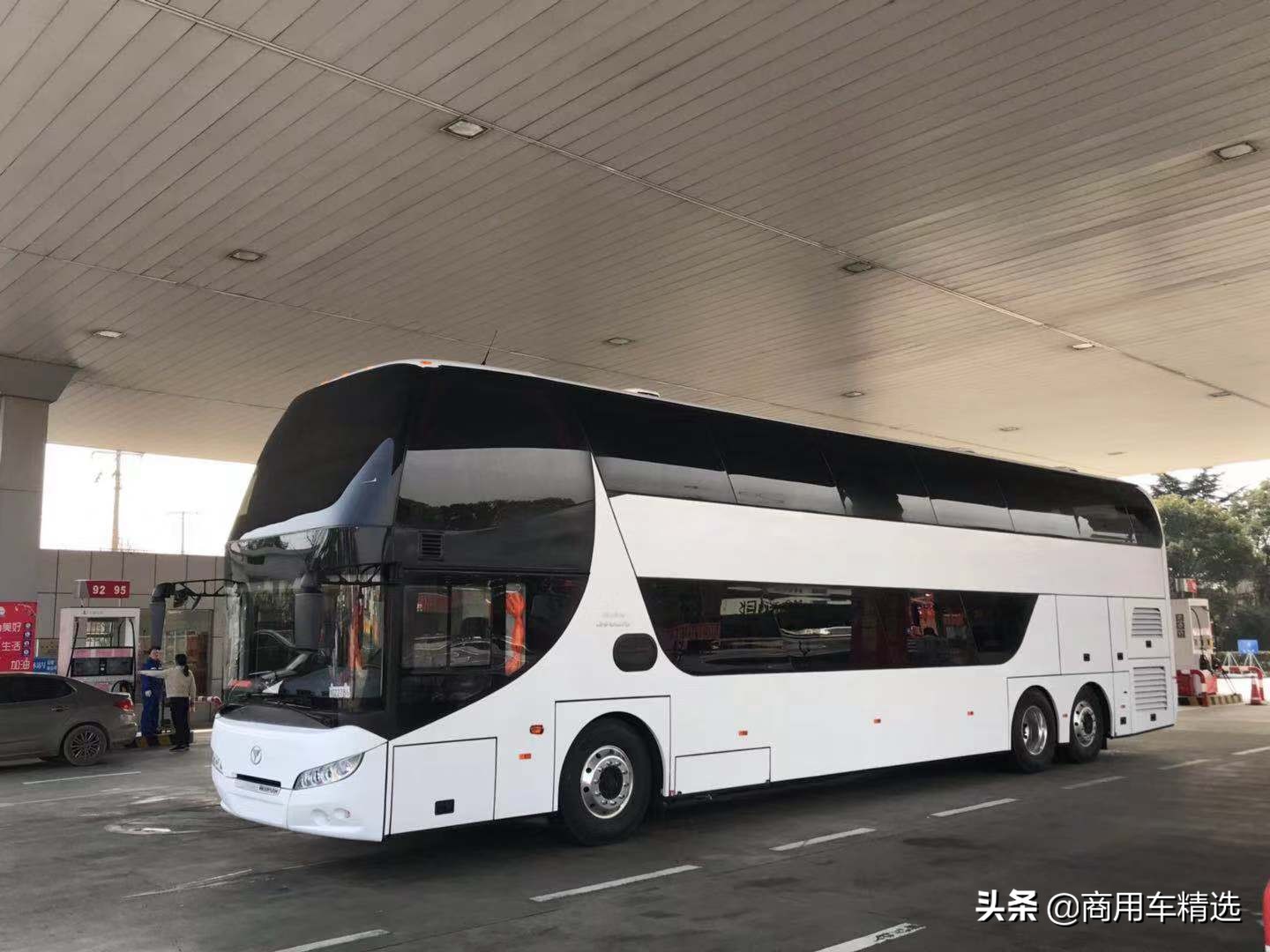 13.7米双层客车,13.7米卧铺大巴