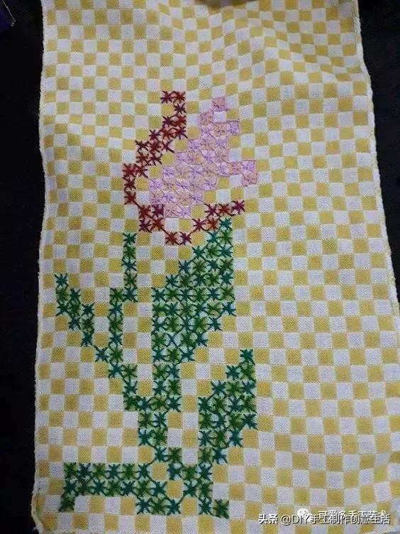 桌布花边的手工刺绣,刺绣桌布diy简单图案