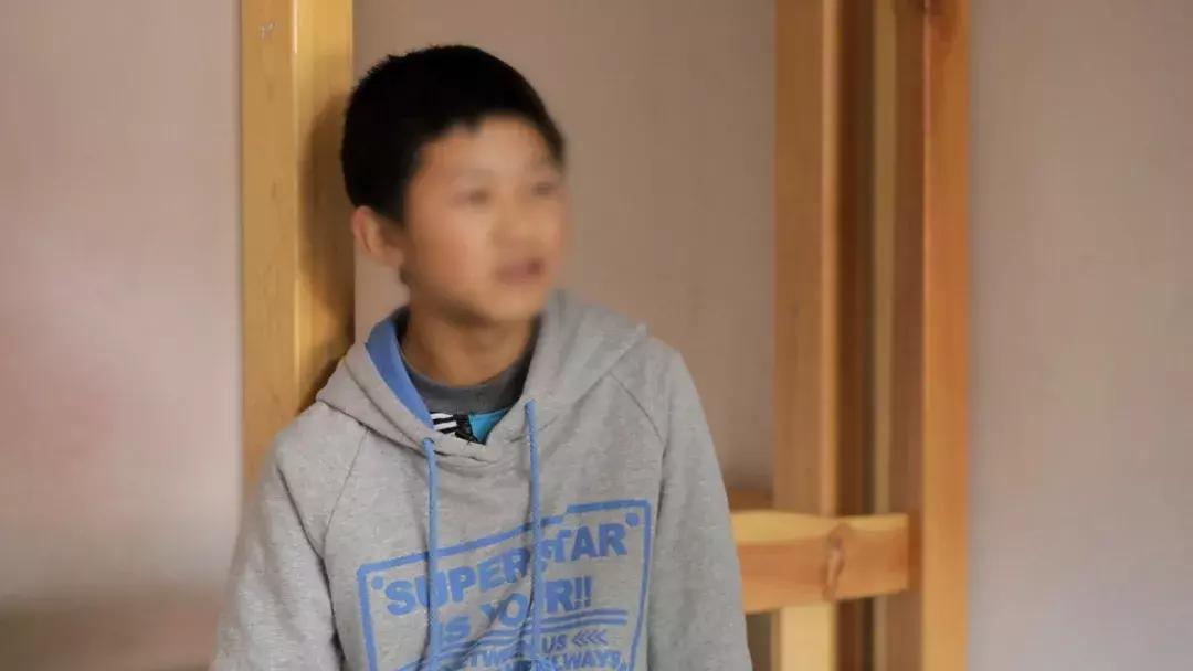 跨越2100多公里，我们为大山深处的孩子们上了一堂“云上美术课”