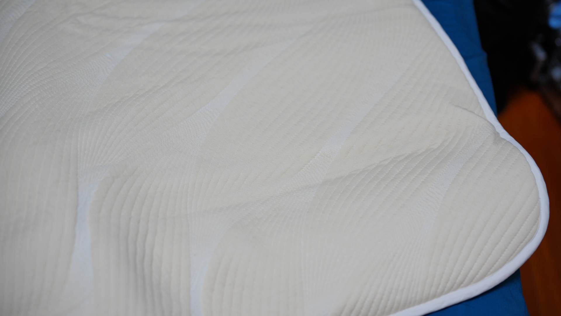 电热毯和水暖毯怎么选,选地暖垫还是地毯