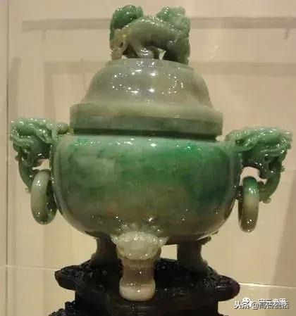 清代翡翠四件套,清代翡翠佛珠