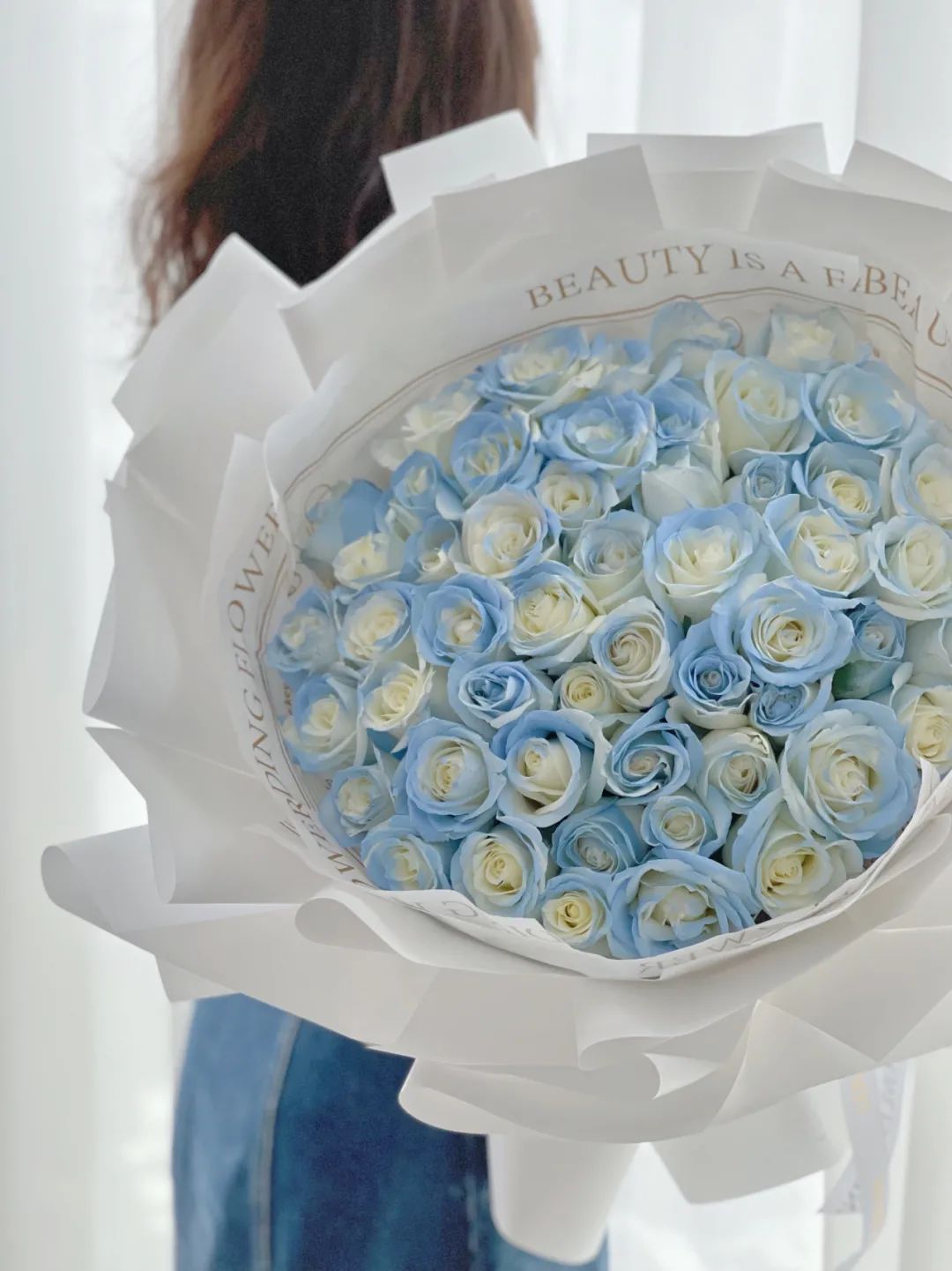 经典玫瑰鲜花,99朵玫瑰花束网红款