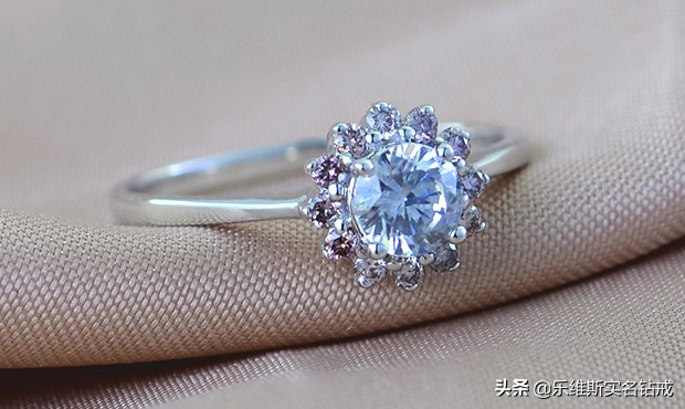 买钻戒要注意哪些事项,购买卡地亚钻戒注意事项