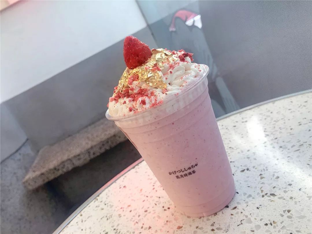 温度猛降15℃？！有这8款当红限定饮品，降温不存在的！