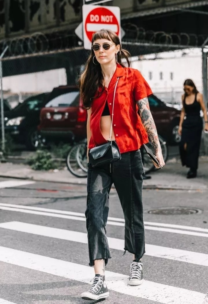 帆布鞋最潮流的搭配方式,经典的帆布鞋这样搭配最舒服