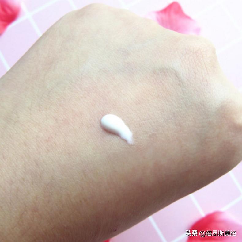 雅漾日间隔离乳和适乐肤,雅漾日间隔离修颜乳的介绍