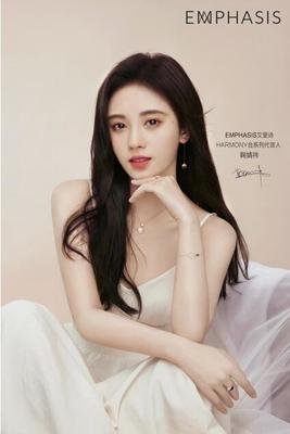 这些比黄金还诱人的国货首饰,经过乘风破浪的姐姐们演绎更加夺目