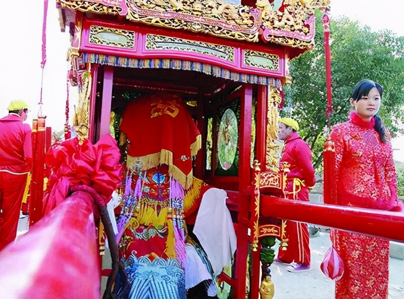 长虫山讲的什么故事,关于长虫山的故事简短