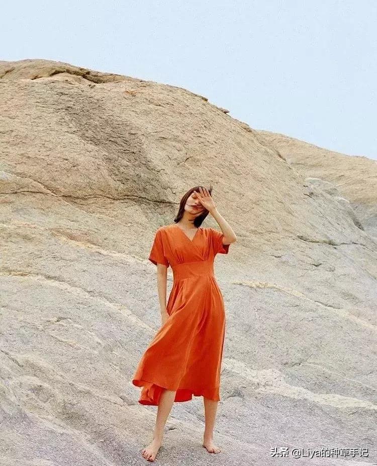 今年爆火的脏橘色,2019超in脏橘色千万别穿会上瘾