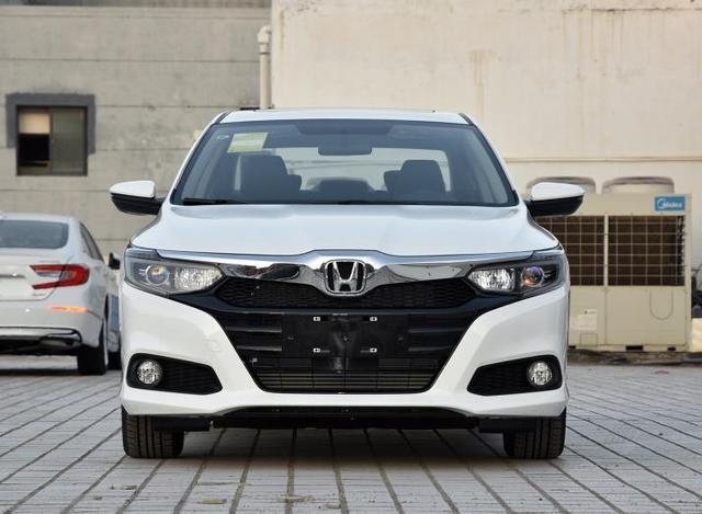 本田凌派和现代悦动哪个好,本田新凌派和新悦动哪个好