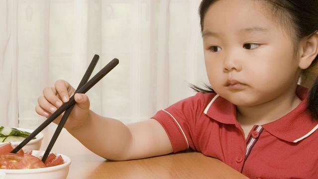 儿童积食的三大症状吃什么,小儿积食的1大危害