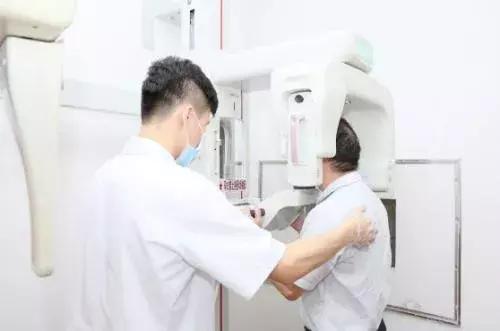 牙齿折断根部怎么弄出来,牙齿断了医生说先观察一段时间