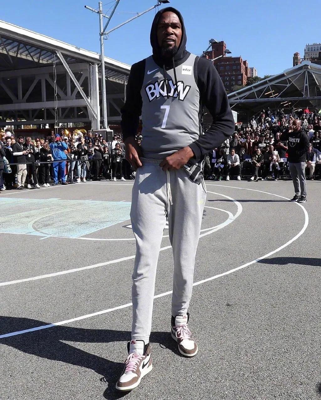 盘点nba球星上脚球鞋杜兰特篇,nba球员上脚的球鞋欧文