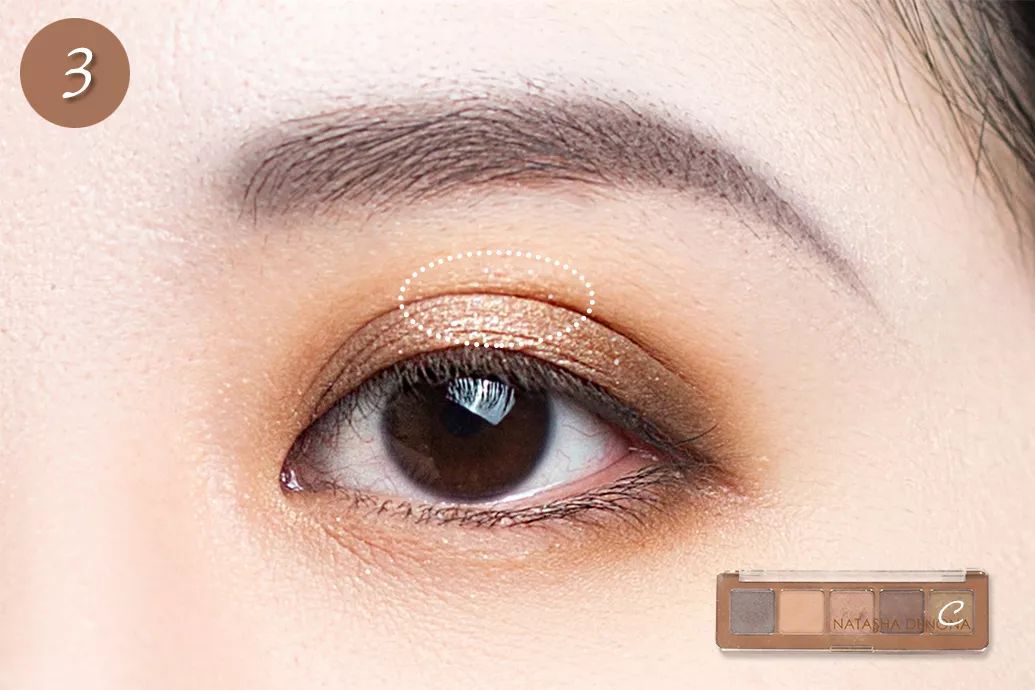 眼影不会画只涂液体眼影,新手画眼影教你正确的眼影画法